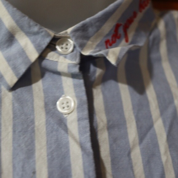 K Lab Striped Button Down Feminists "not your babe" Top Medium - Picture 9 of 13